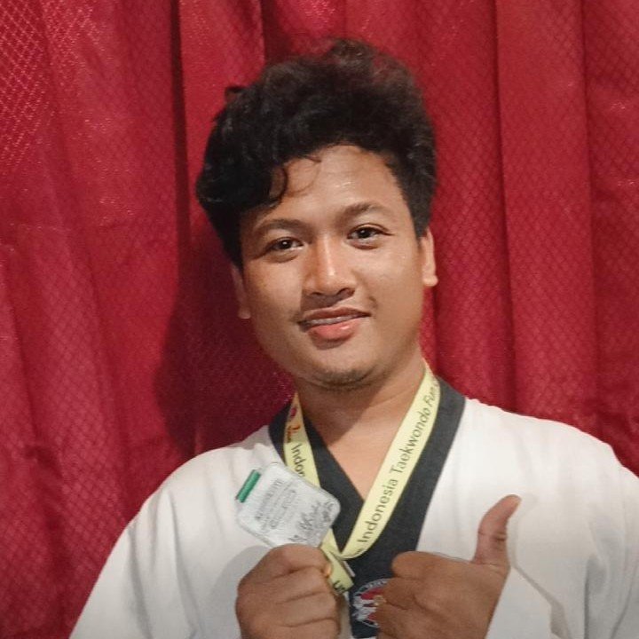 Ayyuhan Khilmalana Attamimi